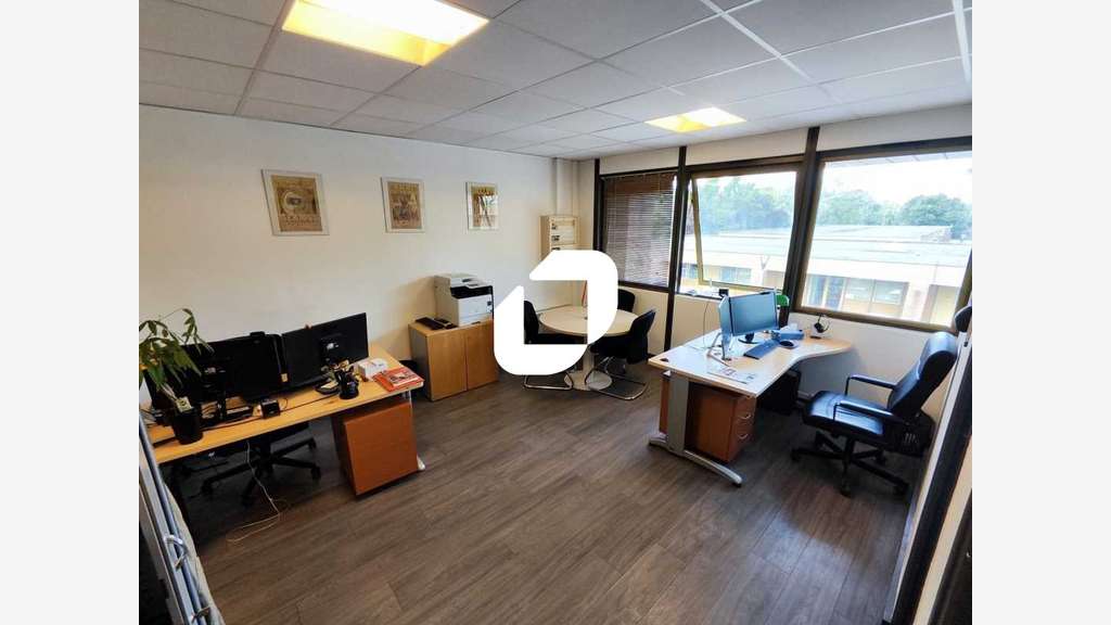 A louer Bureaux 53m² Croissy beaubourg