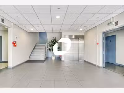 A louer Bureaux 147m² Croissy beaubourg