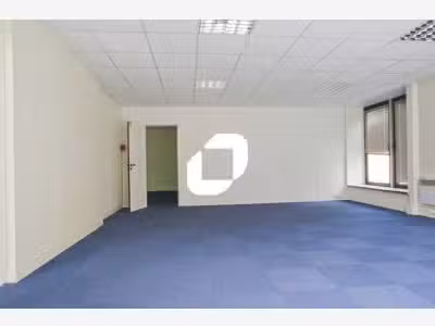 A louer Bureaux 141m² Croissy beaubourg