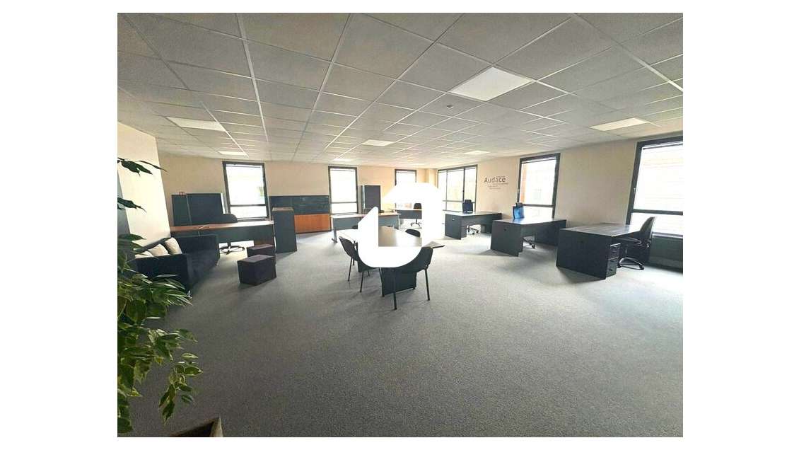 A louer Bureaux 156m² Croissy sur seine