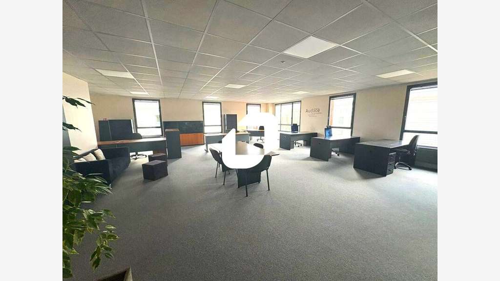 A louer Bureaux 156m² Croissy sur seine