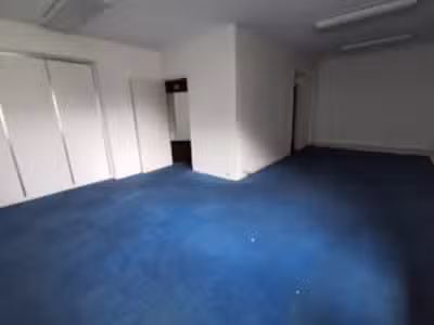 Bureaux 50m² R+1 à louer à Croix 