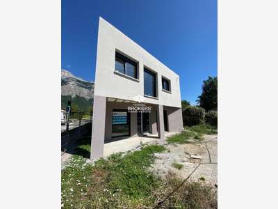 Bureaux neufs 84 et 93m² à louer à Crolles
