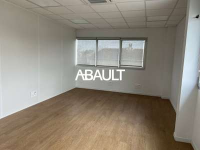 À louer bureaux 105m² R+1 normes PMR à Cugnaux