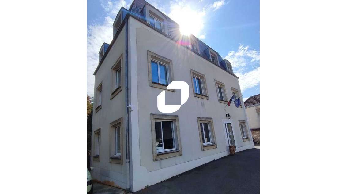 A louer Bureaux 76m² Dammarie les lys