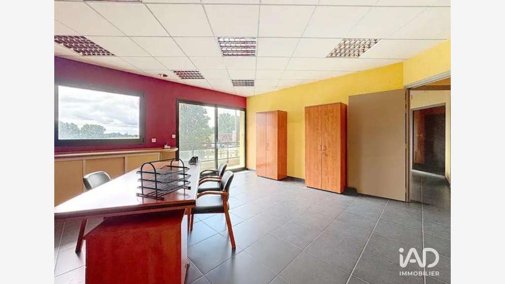 A louer plateau de bureaux 124m² à Courrières