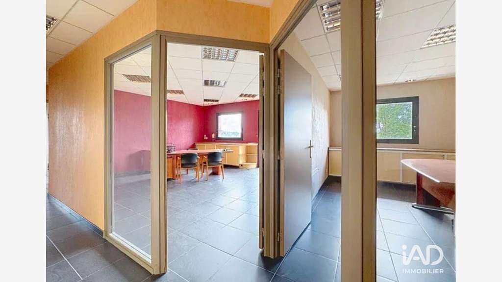 A louer plateau de bureaux 124m² à Courrières