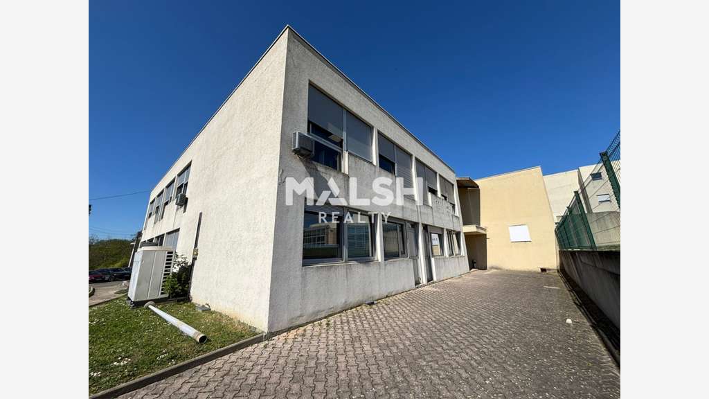 Bureaux à louer de 772m² divisibles à Dardilly