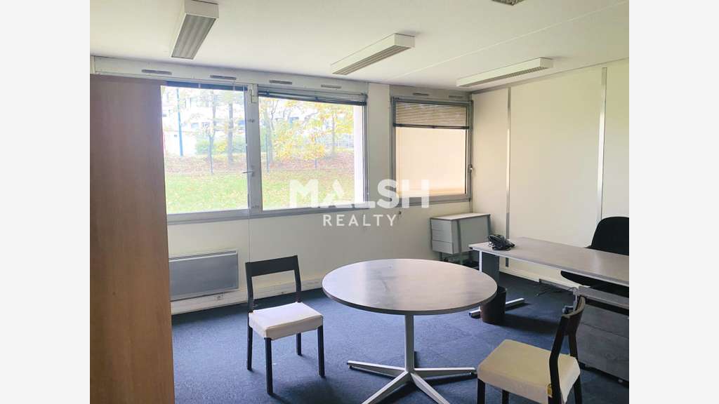 Bureaux à louer 194m² à Dardilly