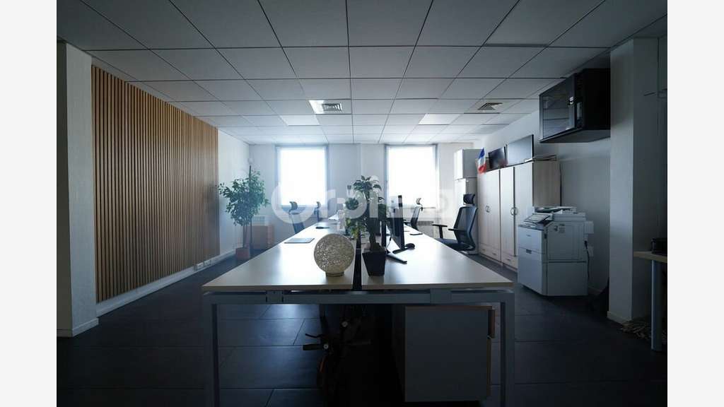 Bureau à louer 150m² Zone Techlid Dardilly