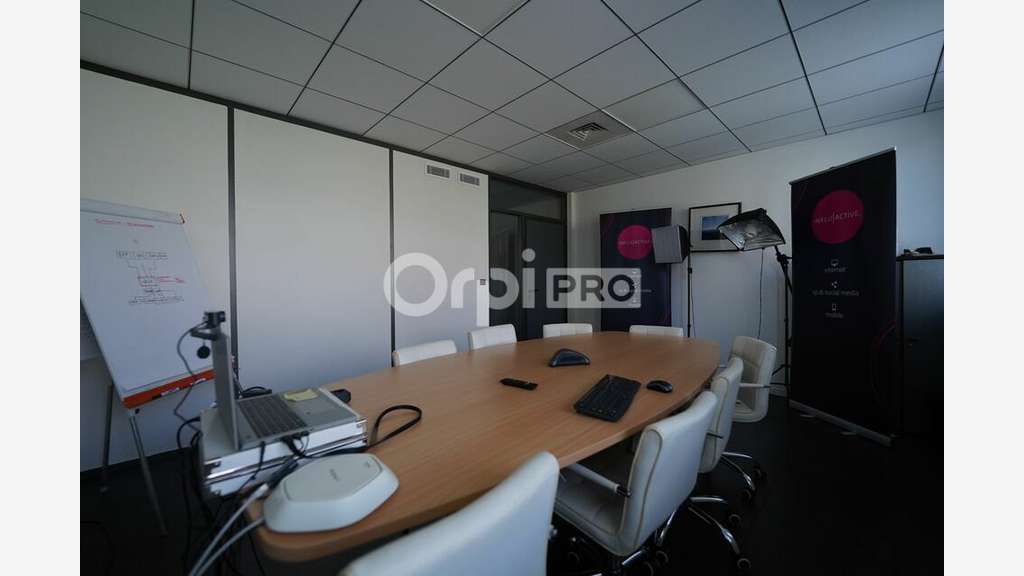 Bureau à louer 150m² Zone Techlid Dardilly