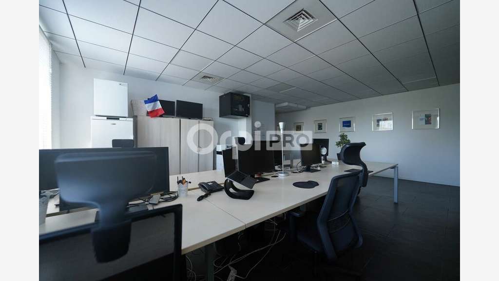 Bureau à louer 150m² Zone Techlid Dardilly