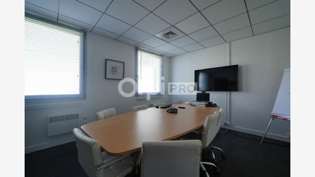 Bureau à louer 150m² Zone Techlid Dardilly