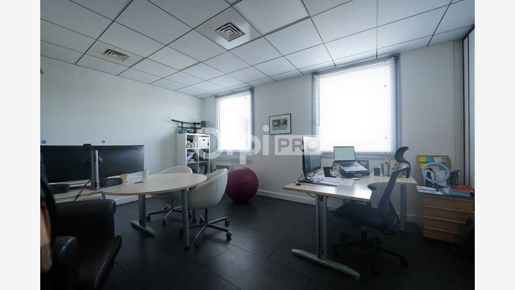 Bureau à louer 150m² Zone Techlid Dardilly