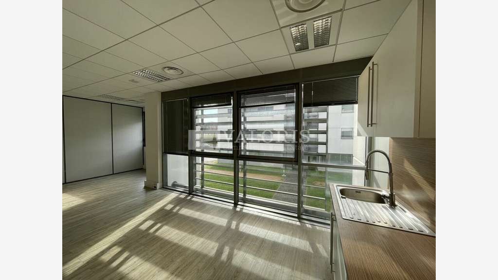 Bureaux à louer à Dardilly avenue de la Bruyère