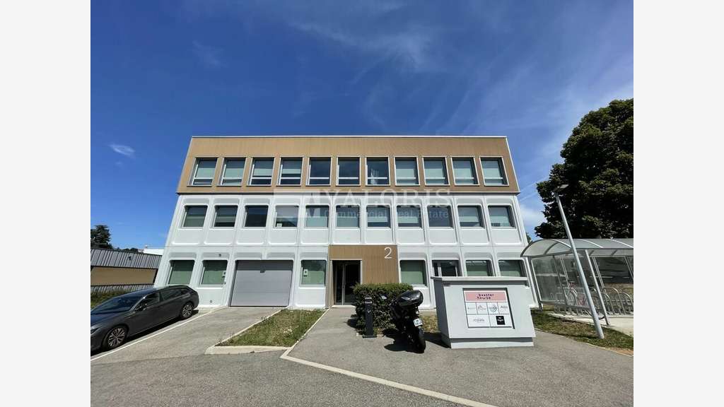 Bureaux 343m² à louer à Dardilly TECHLID