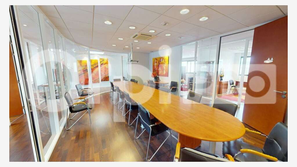 Bureau d'exception au cur de Dardilly - 264m²