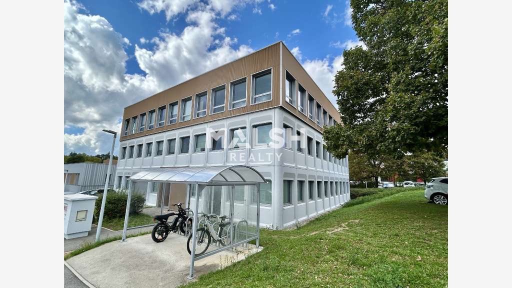 Bureaux à louer 143m² à Dardilly