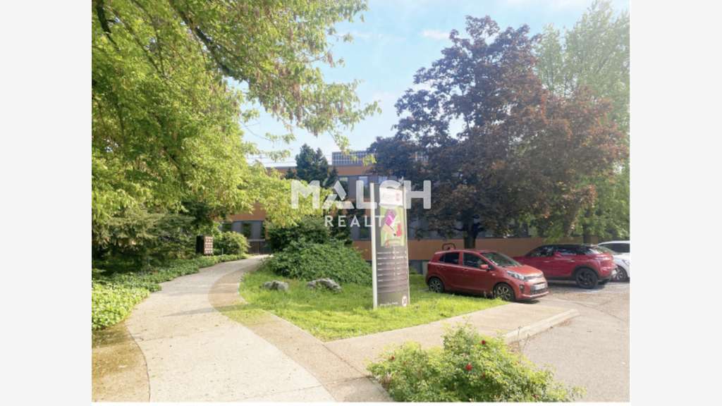 A louer bureaux de 700m² divisibles à Dardilly