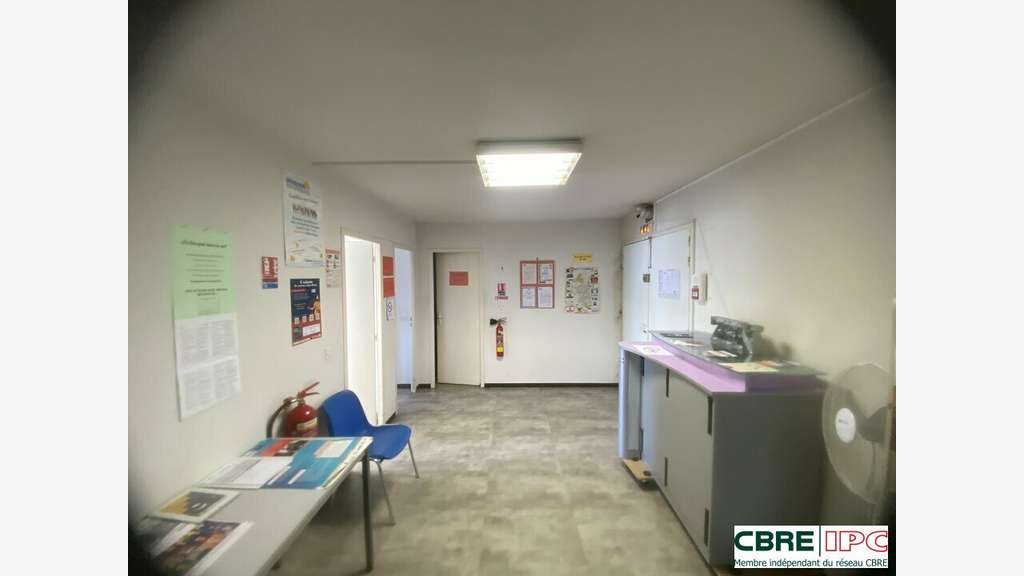 Location bureaux 151m² R+2 à Dax Sablar