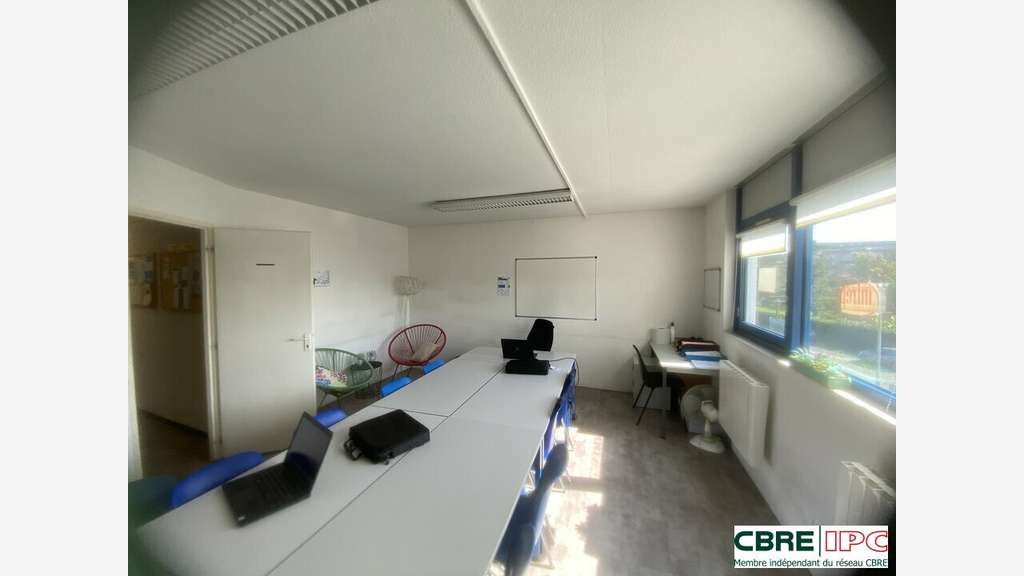 Location bureaux 151m² R+2 à Dax Sablar