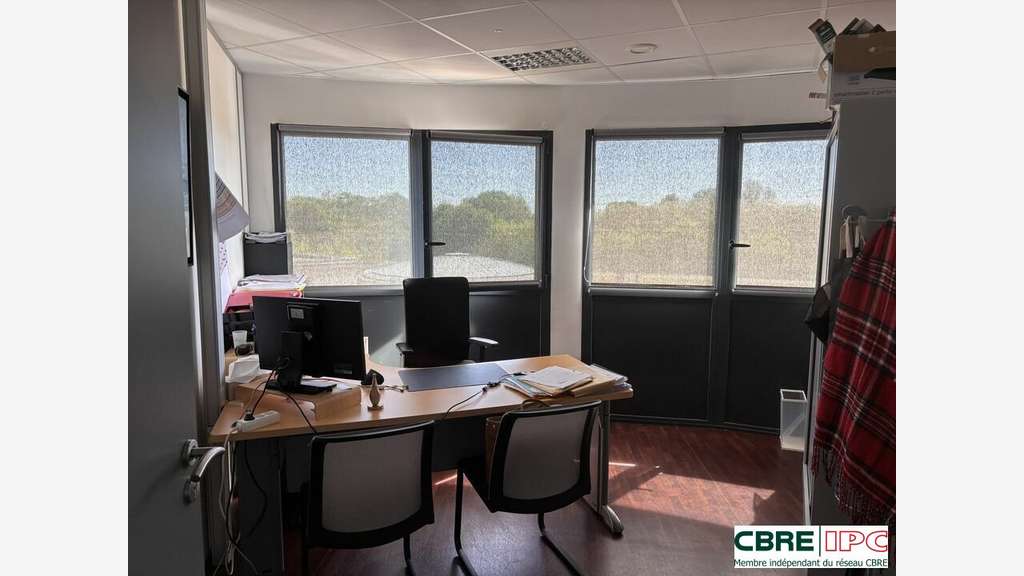 Location très beau plateau de bureau Dax gare TGV