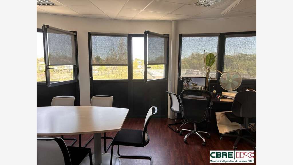 Location très beau plateau de bureau Dax gare TGV