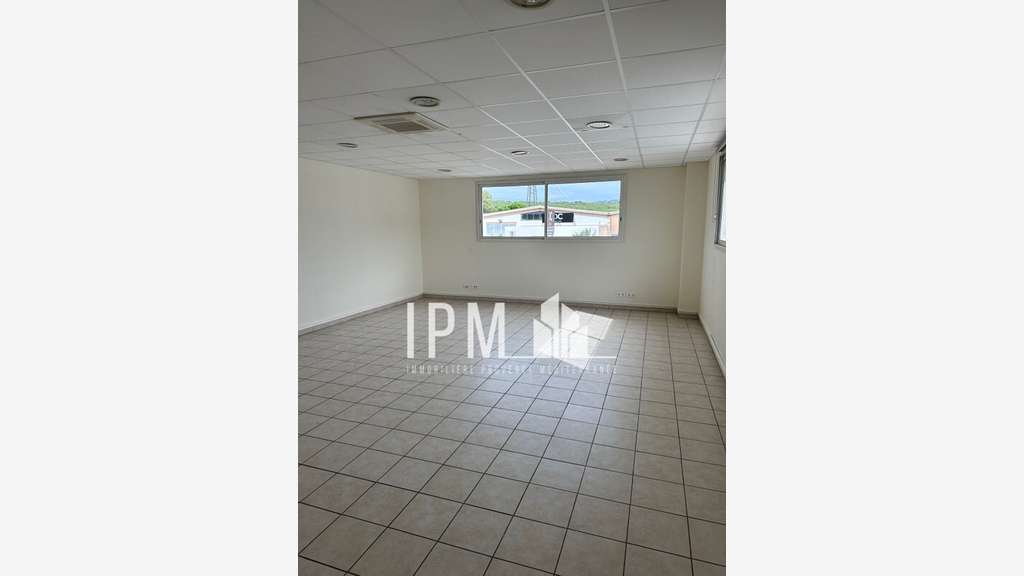 A louer bureaux 144m² - La Penne-sur-Huveaune