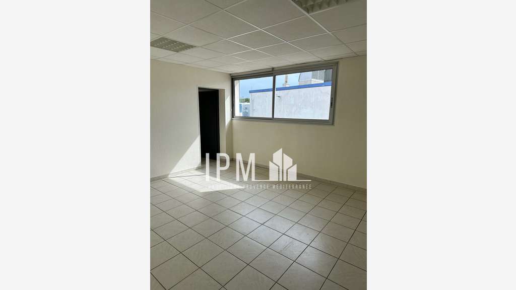 A louer bureaux 144m² - La Penne-sur-Huveaune