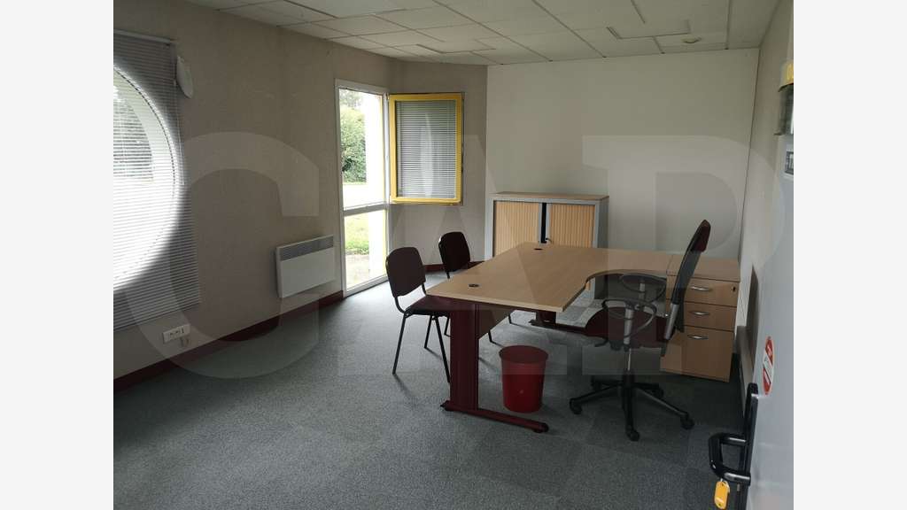 A louer plateau de bureaux 179m² périph. Pontivy