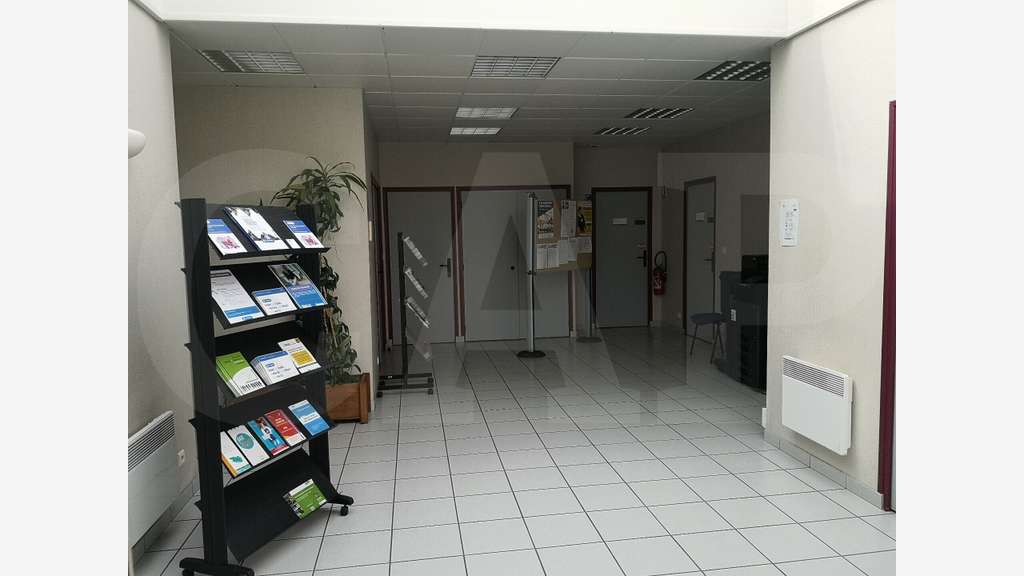 A louer plateau de bureaux 179m² périph. Pontivy