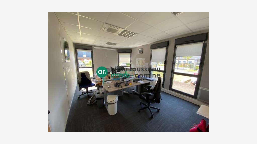 A louer bureaux 217m² parfait état à St Herblain