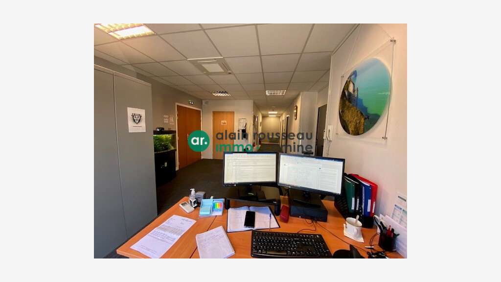 A louer bureaux 217m² parfait état à St Herblain