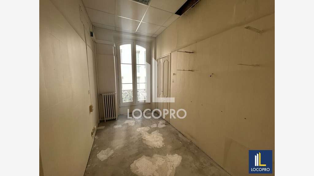 Loue bureaux de 250m² dans le Carré d'Or de Nice