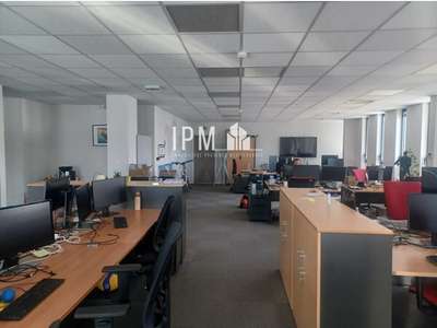 A louer bureaux de 300m² en zi Paluds Aubagne