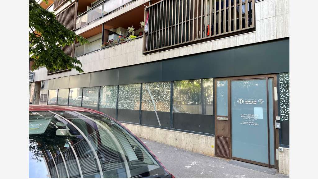 A louer bureaux de 310m² à Marseille Joliette