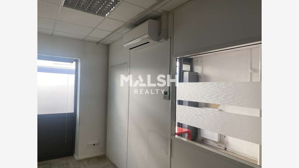 Loue bureaux 387m² divisibles dès 175m² à Decines