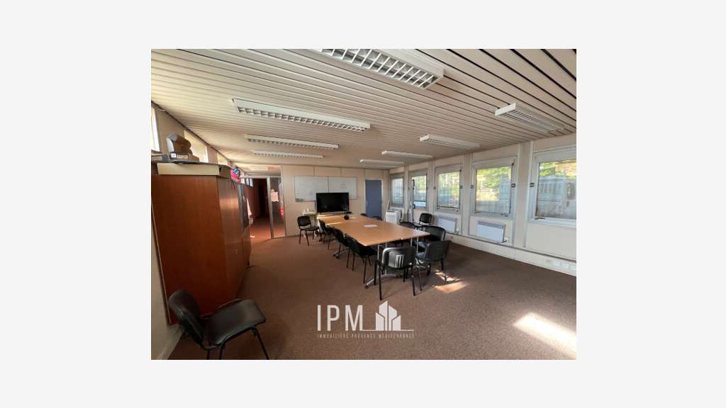 A louer bureaux de 477m² Châteauneuf de Martigues