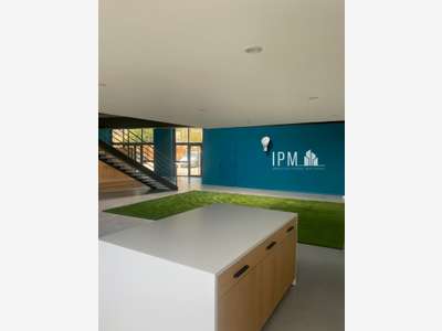 A louer bureaux de 525m² + parkings à La Ciotat