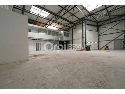 Vente Locaux d'activités - Entrepôts à Saint-Priest