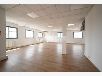 Vente local mixte 234m²  à Bron