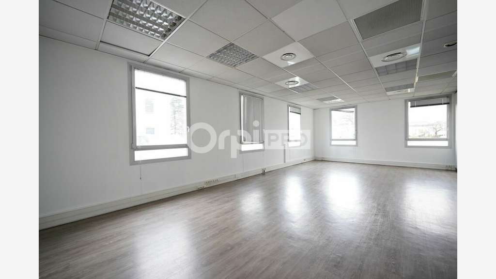 Vente local mixte 234m²  à Bron