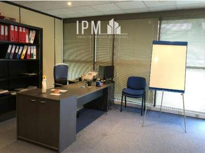 A louer bureaux de 78m² en RDC à Nîmes 30000