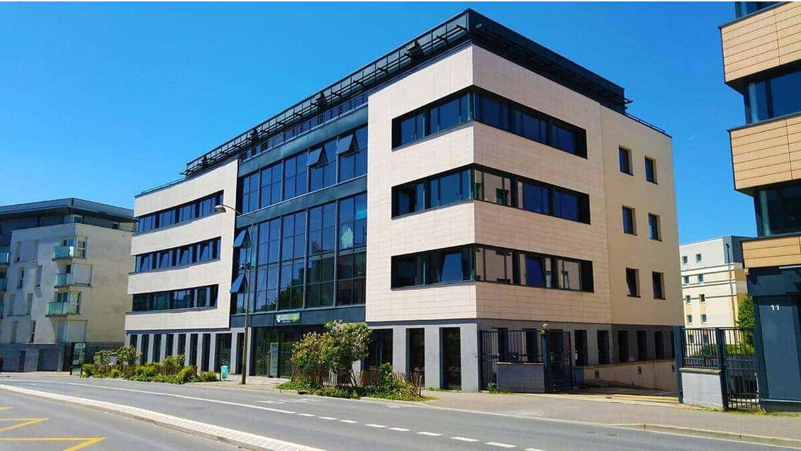 Loue bureaux de 9 à 45m² centre d'affaires Reims