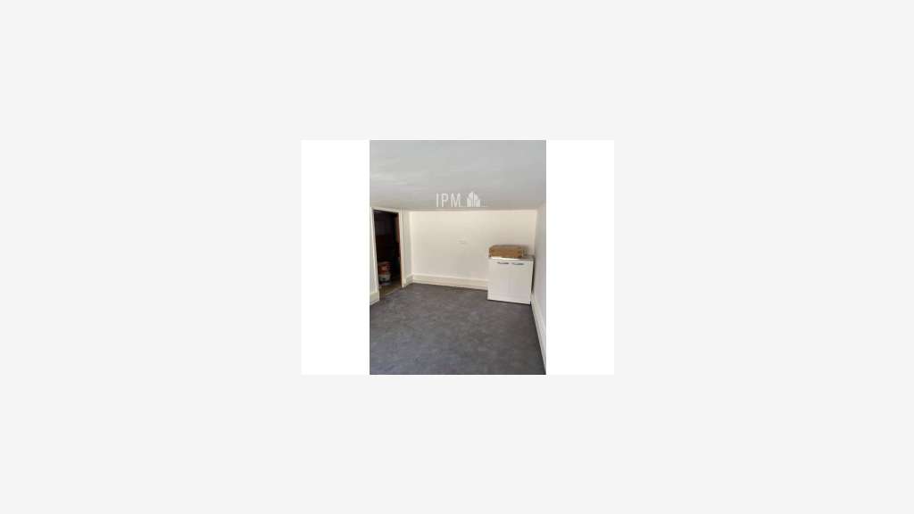 A louer bureaux 94m² Aubagne ZI Les Paluds