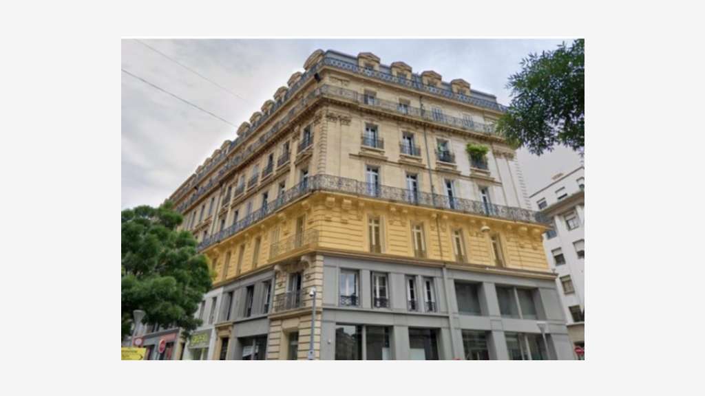 A louer bureaux 800m² à Marseille Euroméditerranée