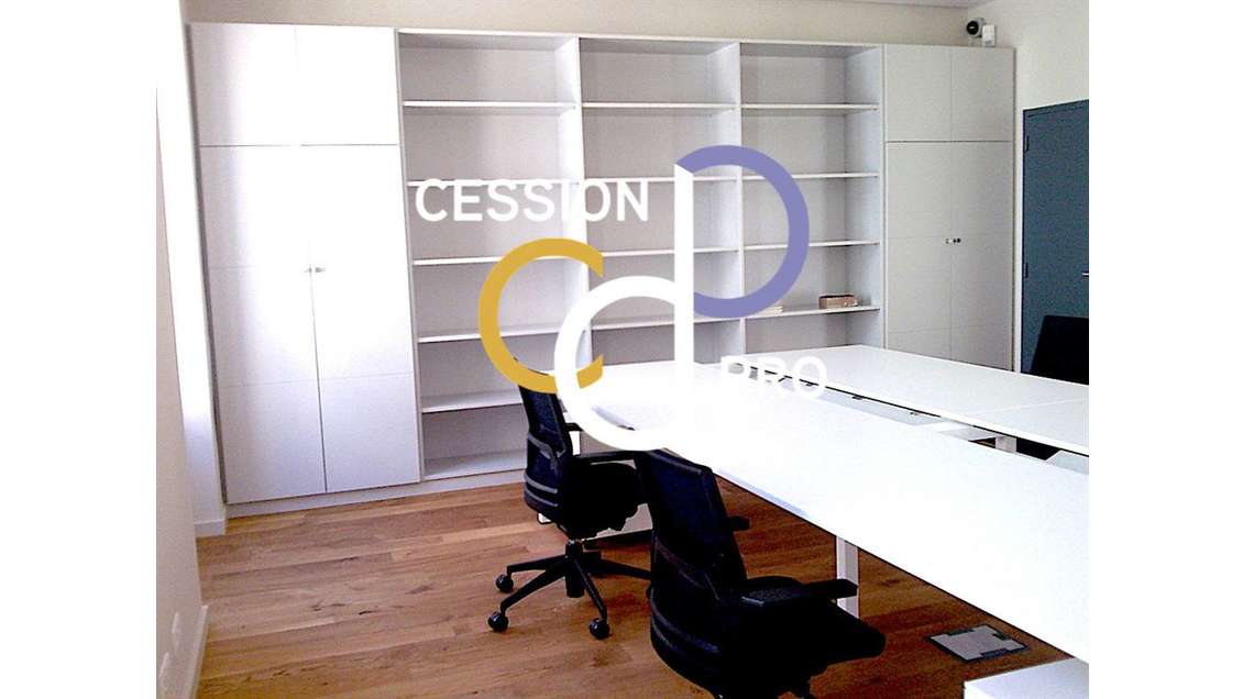 A louer bureaux d'exception 220m² à Nîmes centre