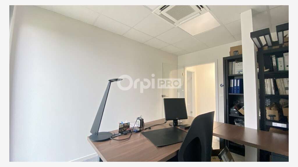 Bureau 70m² RDC à louer sur Wettolsheim / Colmar