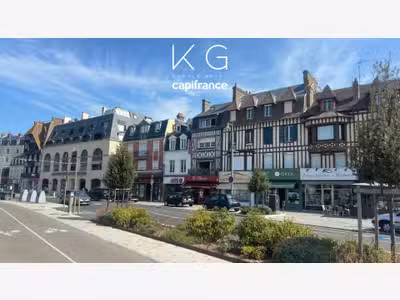 Aux portes de Deauville, immeuble de bureaux à 
