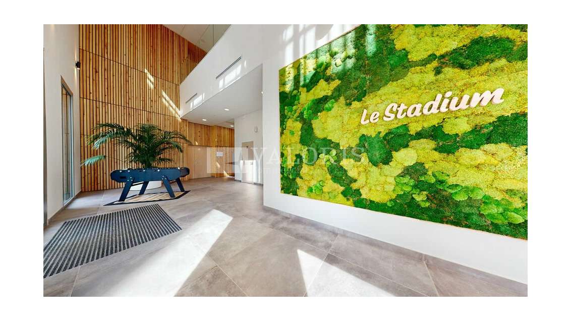 DECINES CHARPIEU - BUREAUX à louer
